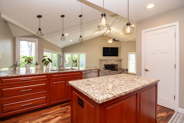 597 Nash Road, Crystal Lake, IL 60014