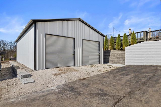 W266S8655 Rustic View LANE, Mukwonago, WI 53149