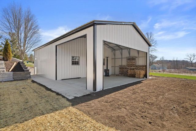 W266S8655 Rustic View LANE, Mukwonago, WI 53149