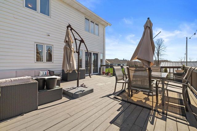 W266S8655 Rustic View LANE, Mukwonago, WI 53149
