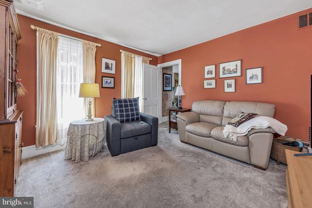 75 N MAIN ST, Mullica Hill, NJ 08062