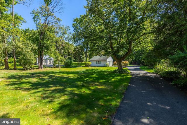 75 N MAIN ST, Mullica Hill, NJ 08062