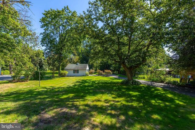 75 N MAIN ST, Mullica Hill, NJ 08062