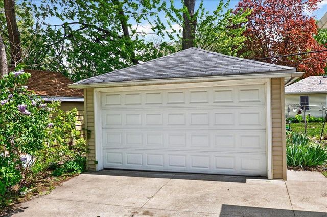 4506 Yates Avenue N, Crystal, MN 55422