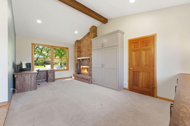 6989 Wyndham Alcove, Woodbury, MN 55125