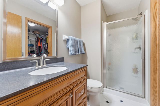 6989 Wyndham Alcove, Woodbury, MN 55125