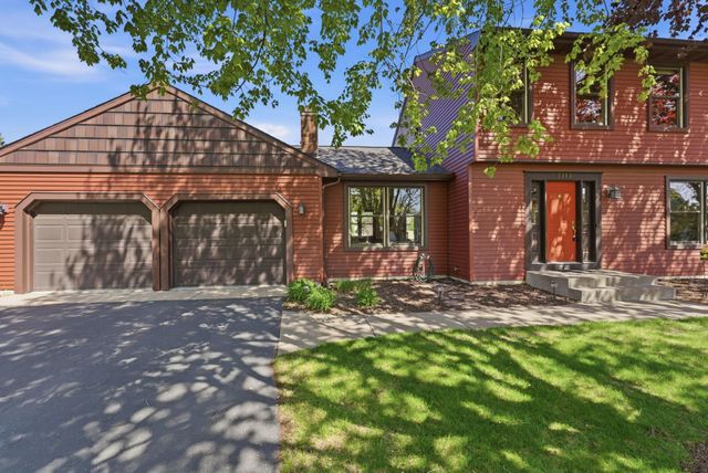 6989 Wyndham Alcove, Woodbury, MN 55125