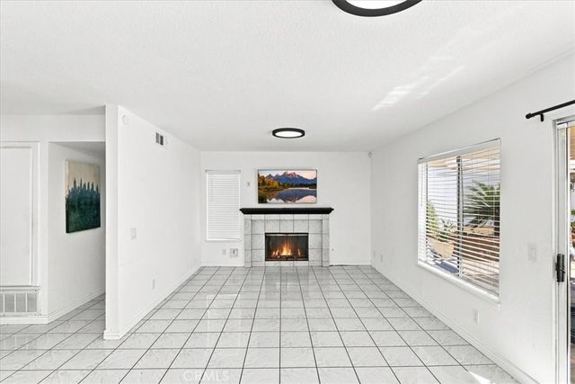 421 Yellowstone, Corona, CA 92879