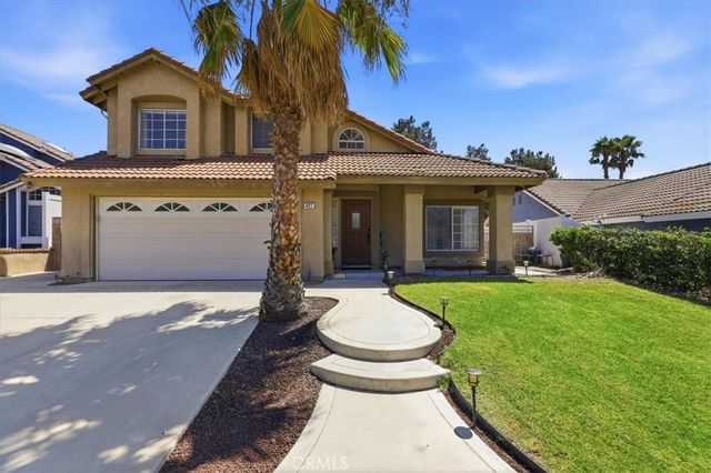 421 Yellowstone, Corona, CA 92879