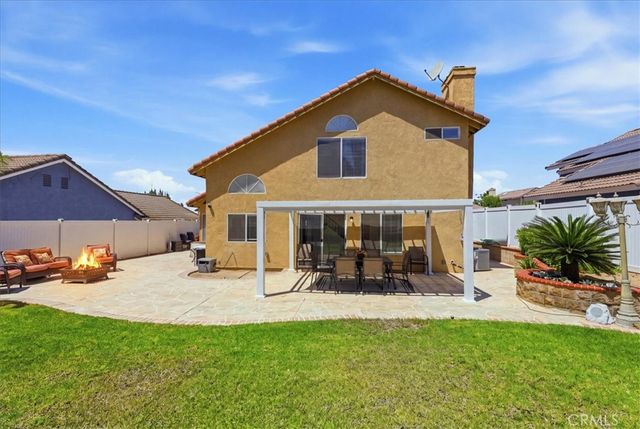 421 Yellowstone, Corona, CA 92879