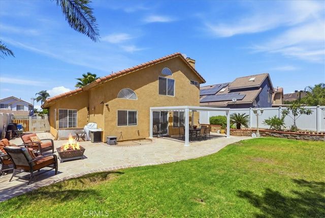 421 Yellowstone, Corona, CA 92879