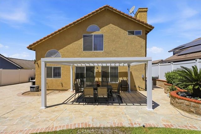 421 Yellowstone, Corona, CA 92879