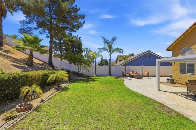 421 Yellowstone, Corona, CA 92879