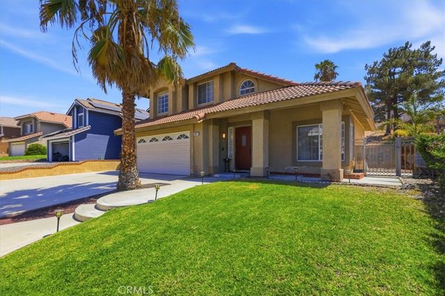 421 Yellowstone, Corona, CA 92879