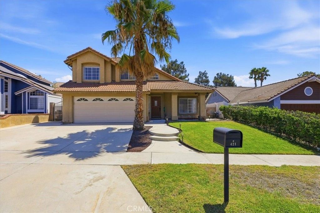 421 Yellowstone, Corona, CA 92879