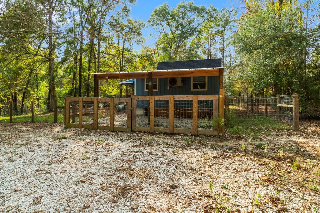 1276 Mill Gate Road, Livingston, TX 77351