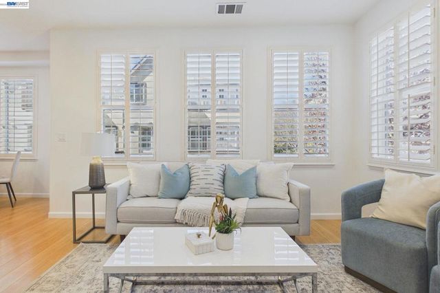 2352 Millstream Ln, San Ramon, CA 94582