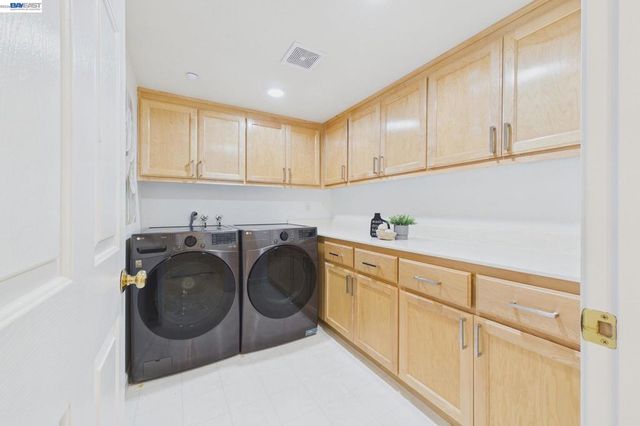 2352 Millstream Ln, San Ramon, CA 94582