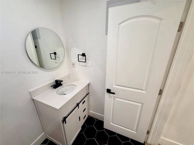 1029 NW 28th St 2, Miami, FL 33127