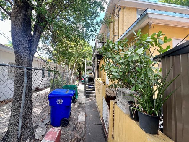 1029 NW 28th St 2, Miami, FL 33127