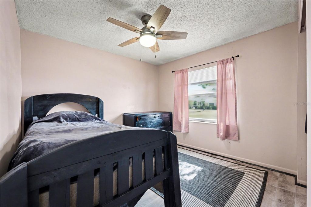 Image 29 of property listing at 10969 WITCHAVEN STREET, Jacksonville, FL 32246