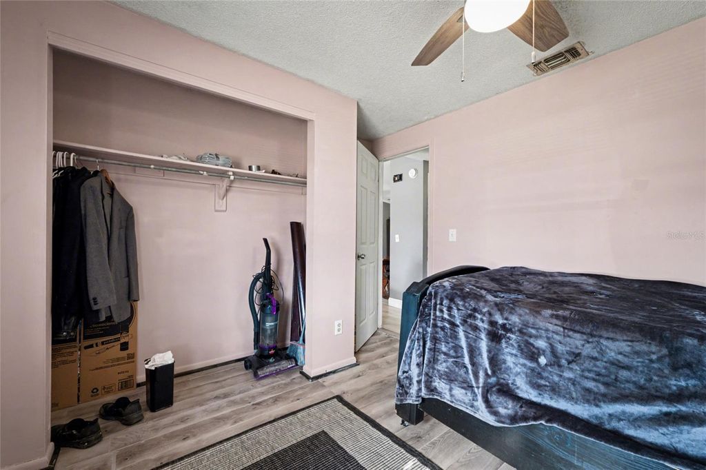 Image 30 of property listing at 10969 WITCHAVEN STREET, Jacksonville, FL 32246