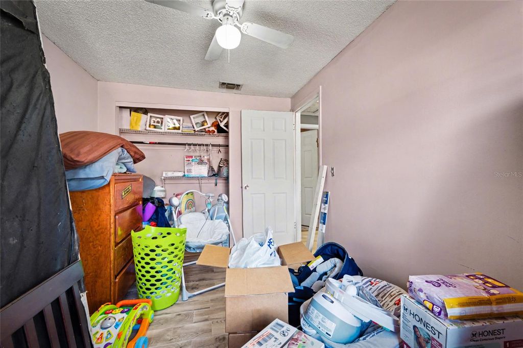 Image 32 of property listing at 10969 WITCHAVEN STREET, Jacksonville, FL 32246