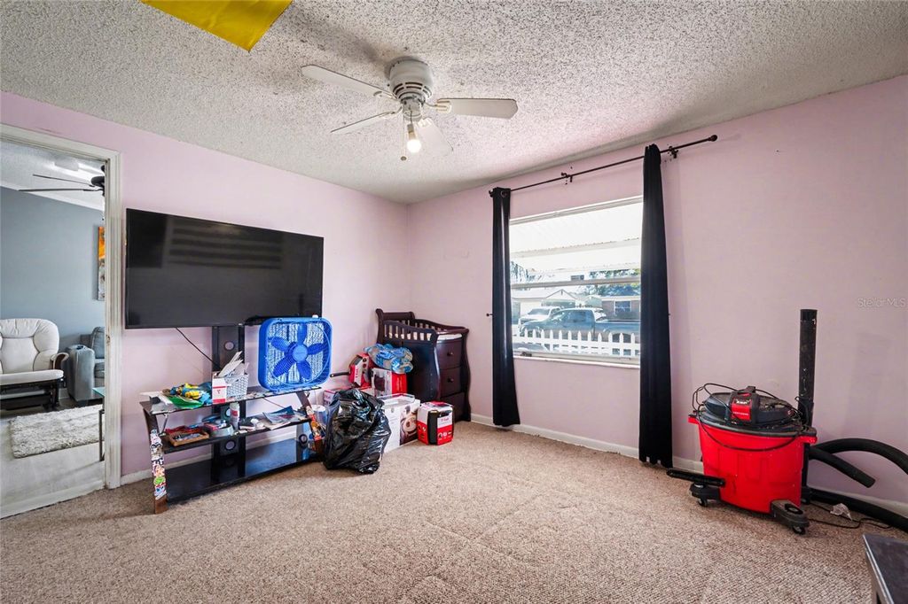 Image 35 of property listing at 10969 WITCHAVEN STREET, Jacksonville, FL 32246