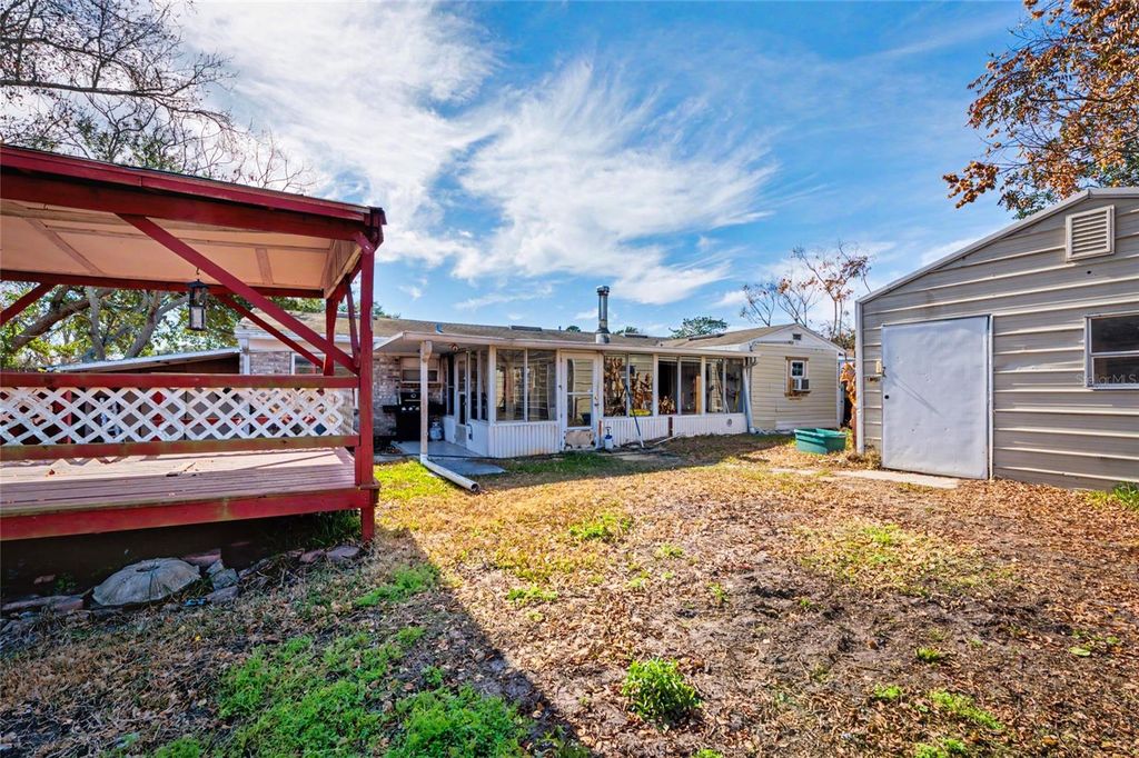 Image 10 of property listing at 10969 WITCHAVEN STREET, Jacksonville, FL 32246