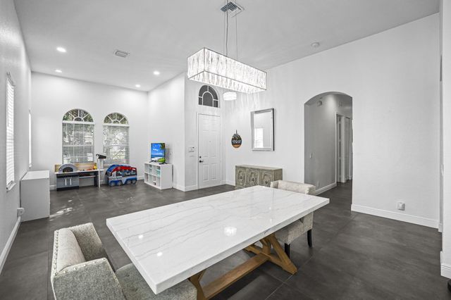 455 Cresta Circle, West Palm Beach, FL 33413