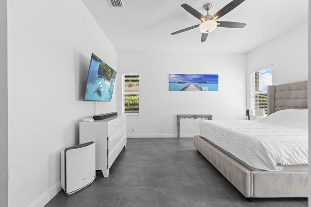 455 Cresta Circle, West Palm Beach, FL 33413