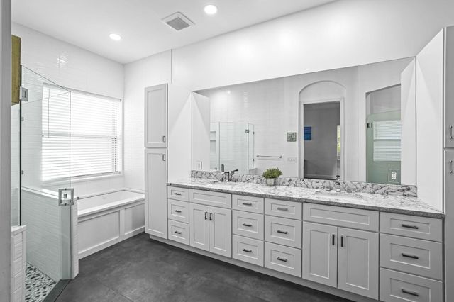 455 Cresta Circle, West Palm Beach, FL 33413