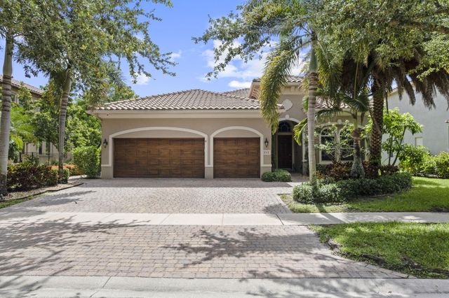 455 Cresta Circle, West Palm Beach, FL 33413