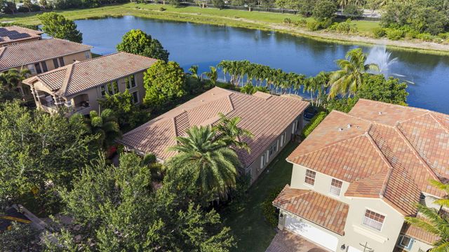 455 Cresta Circle, West Palm Beach, FL 33413