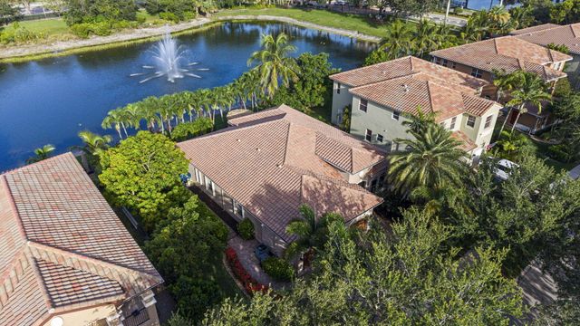 455 Cresta Circle, West Palm Beach, FL 33413