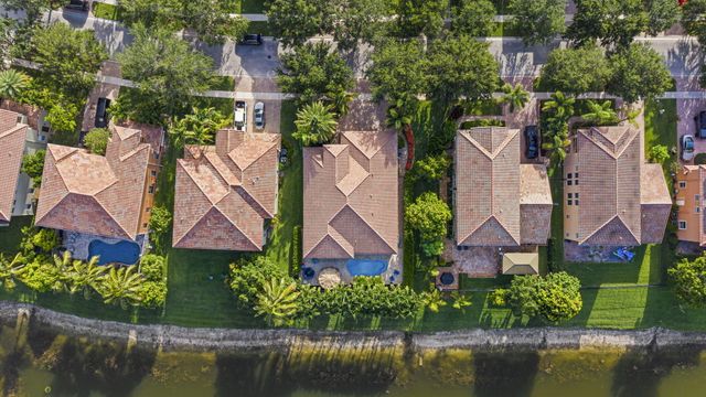 455 Cresta Circle, West Palm Beach, FL 33413