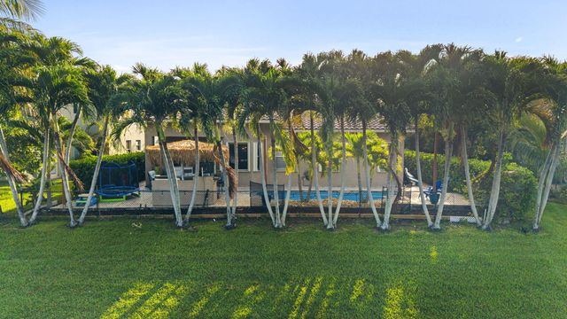 455 Cresta Circle, West Palm Beach, FL 33413