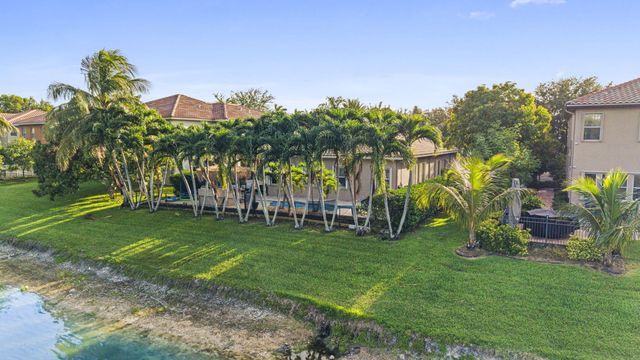 455 Cresta Circle, West Palm Beach, FL 33413