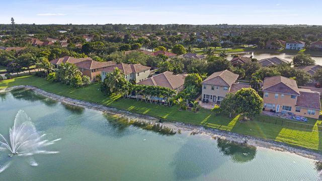 455 Cresta Circle, West Palm Beach, FL 33413