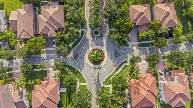 455 Cresta Circle, West Palm Beach, FL 33413