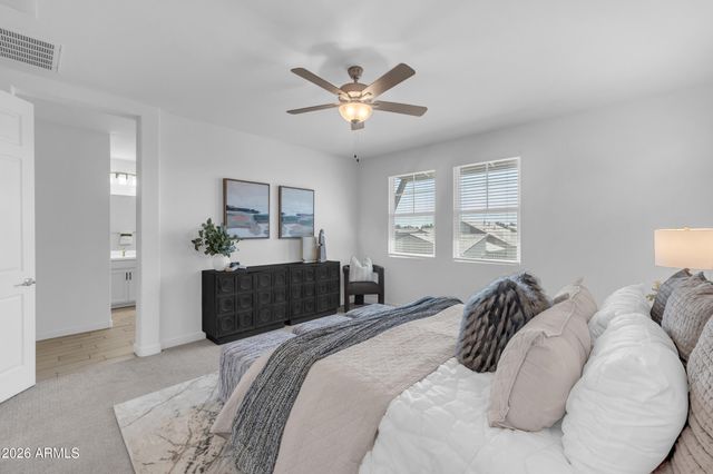 1188 S SUNSET Drive, Chandler, AZ 85286