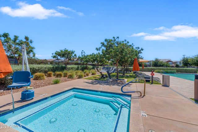 1188 S SUNSET Drive, Chandler, AZ 85286