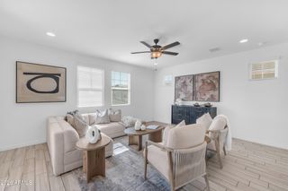 1188 S SUNSET Drive, Chandler, AZ 85286