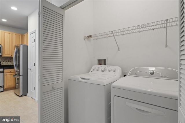 2301 25TH ST S #4-306, Arlington, VA 22206