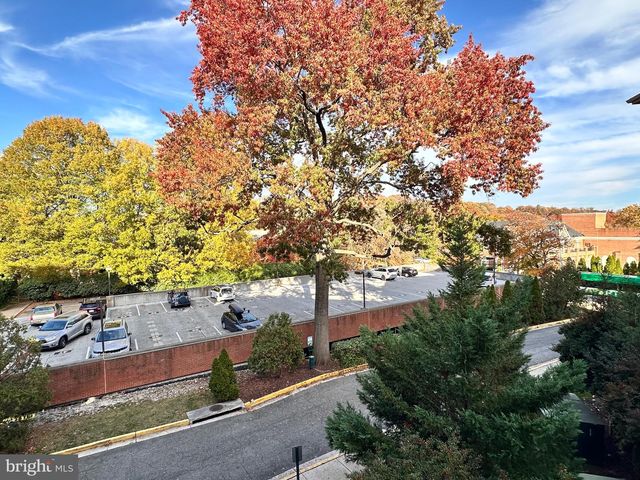 2301 25TH ST S #4-306, Arlington, VA 22206