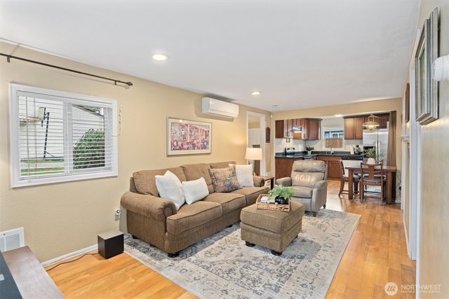 112 Barbara Lane, Everett, WA 98203