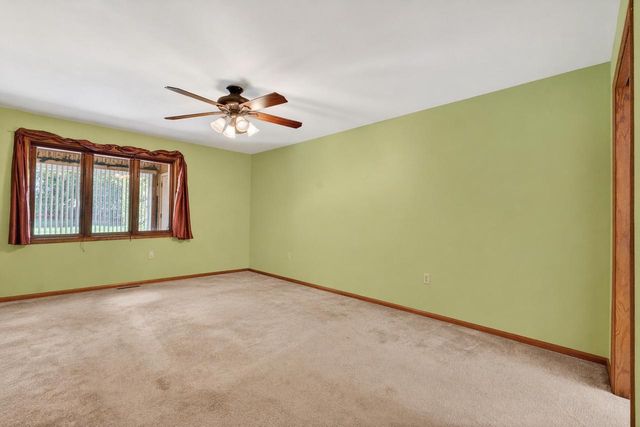 207 Hartford SQUARE, Hartford, WI 53027