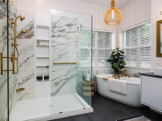 14335 N US HIGHWAY 441, Citra, FL 32113