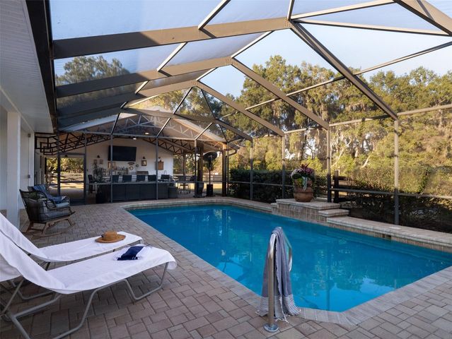 14335 N US HIGHWAY 441, Citra, FL 32113