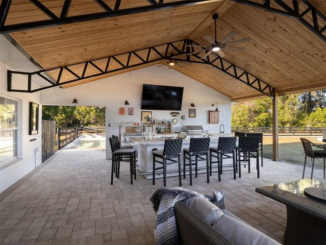 14335 N US HIGHWAY 441, Citra, FL 32113